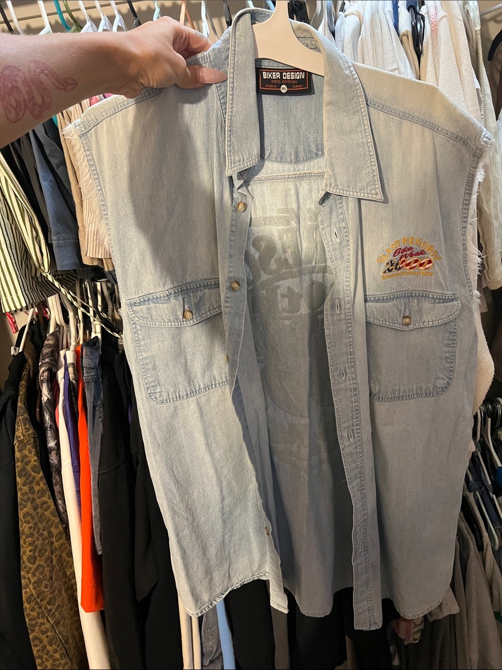 Light Wash Denim Sleeveless Shirt - Light Blue